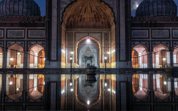 Jama masjid Spiegelungen — Stockfoto