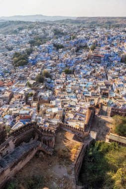 Jodhpur şehri ve kale duvarı