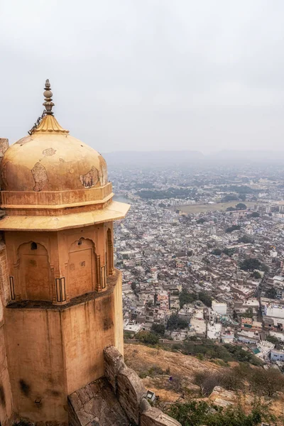 Палац Мадхавендра і місто Джайпур. — стокове фото