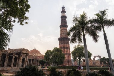 qutub minar in New delhi