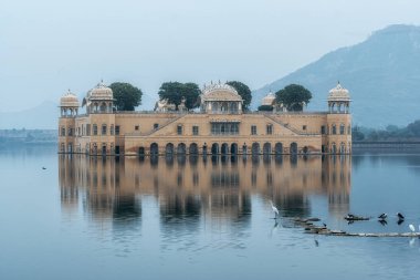 Alacakaranlıkta Jal Mahal