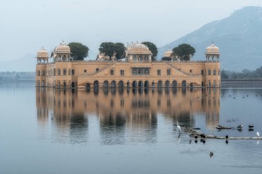 Alacakaranlıkta Jal Mahal