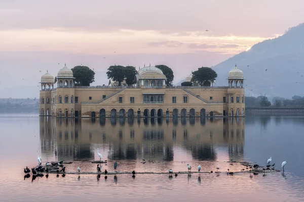 Jal mahal water paleis zonsopgang — Stockfoto