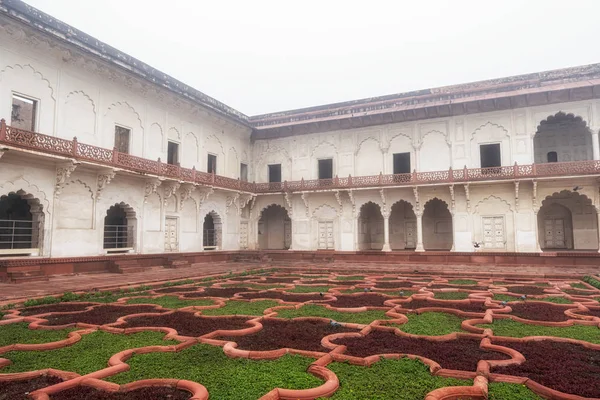 Agra fort anguri bagh — Stockfoto