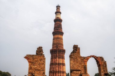 qutub minar in New delhi