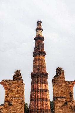qutub minar in New delhi