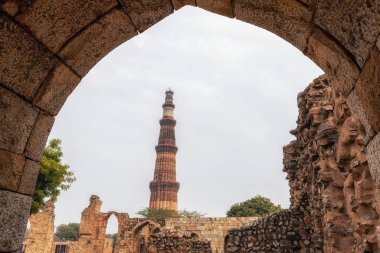 qutub minar in New delhi