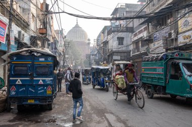 Chandni chowk pazarı ve camii