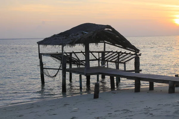 Pôr Sol Praia Maldivas — Fotografia de Stock