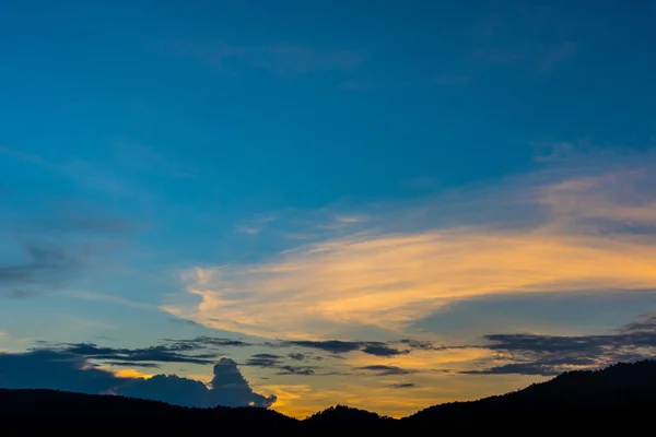 Silhueta Tiro Imagem Montanha Pôr Sol Céu Fundo — Fotografia de Stock