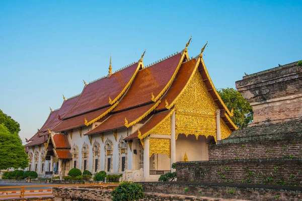 Gold church in thai temple, Thailand . — Stock Photo, Image