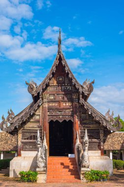  Ahşaptan yapılmış eski Tapınağı.