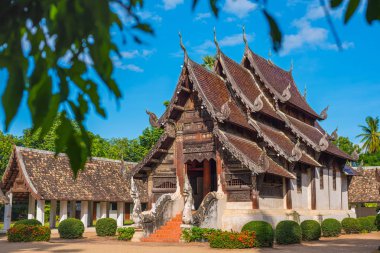  Ahşaptan yapılmış eski Tapınağı.