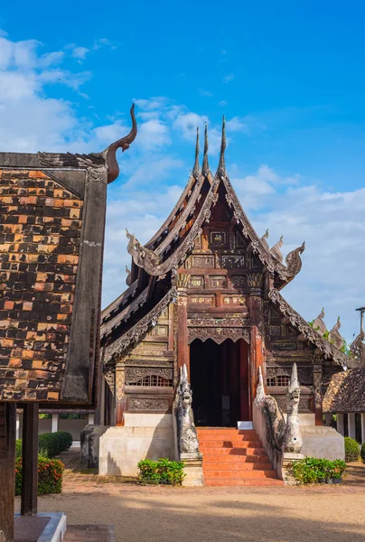 Gamla templet trä. — Stockfoto