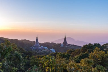 Dağda Kral ve Kraliçe Pagoda.