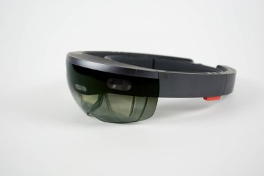 Beyaz arka planda Hololens