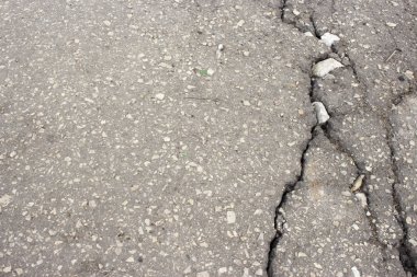 Eski asfalt parça