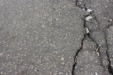 Eski asfalt parça
