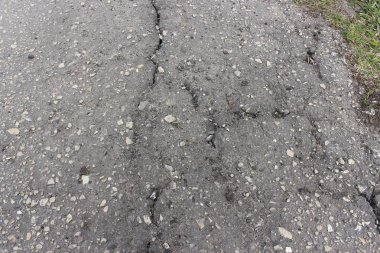 Eski asfalt parça