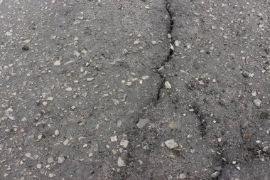 Eski asfalt parça