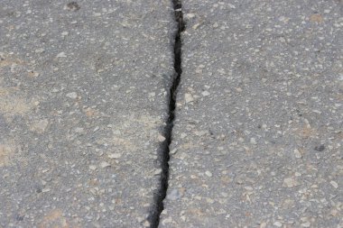 Eski asfalt parça