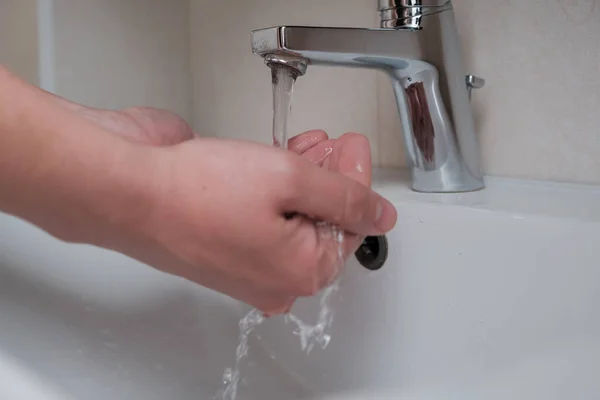 Handwas als ziektepreventie, reinheid en hygiëne — Stockfoto