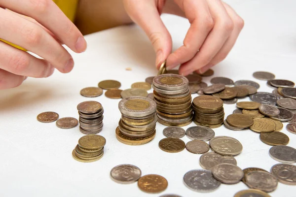 Close Female Hands Stack Coins Vertical Column Table Many Coins — Stock Photo, Image