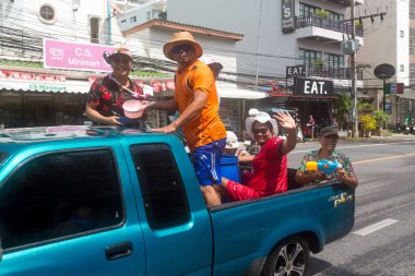 Phuket, Tayland - 13 Nisan 2017: - Songkran Tayland Budist yeni yıl kutlamaları