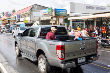 Phuket, Tayland - 13 Nisan 2017: - Songkran Tayland Budist yeni yıl kutlamaları