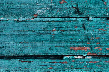 Tahtadaki eski kırık boya.