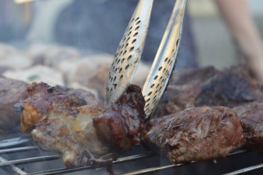 Bahçede yeşil yapraklar