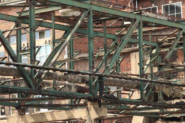 zapomniana  fabryka  stara  konstrukcja