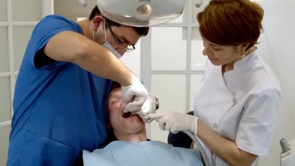 Clinique Dentaire Médecin Dentiste Soigne Les Dents Patient Clinique Dentaire — Video