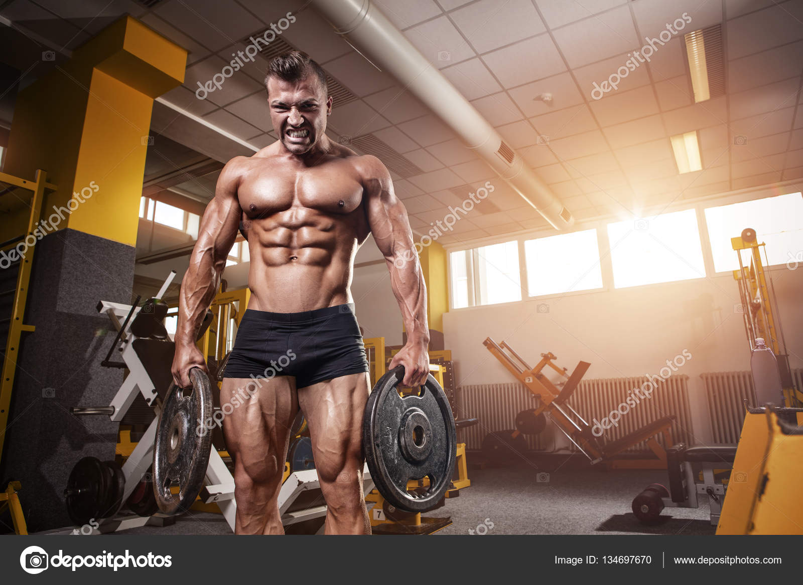 Triceps üzerinde alıştırmalar - ne için Triceps üzerinde alıştırmalar - ne için