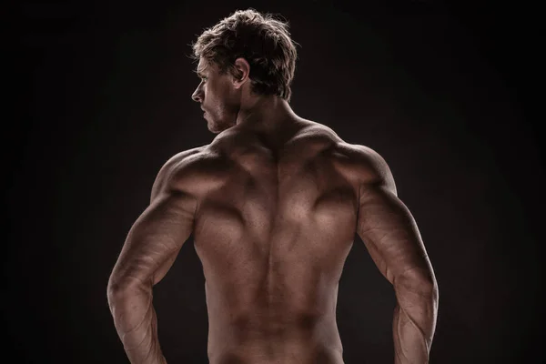 Modelo forte da aptidão do homem atlético — Fotografia de Stock