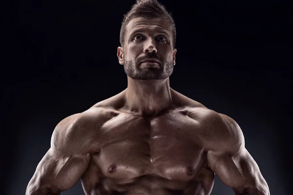 Retrato de fuerte atlético Fitness hombre — Foto de Stock