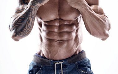 büyük kas gösterilen güçlü spor Fitness adam portresi