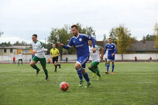 Game episode in a football match with contact — Stock Photo, Image