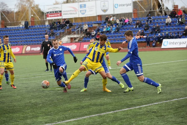 Game episode in a football match with contact — Stock Photo, Image