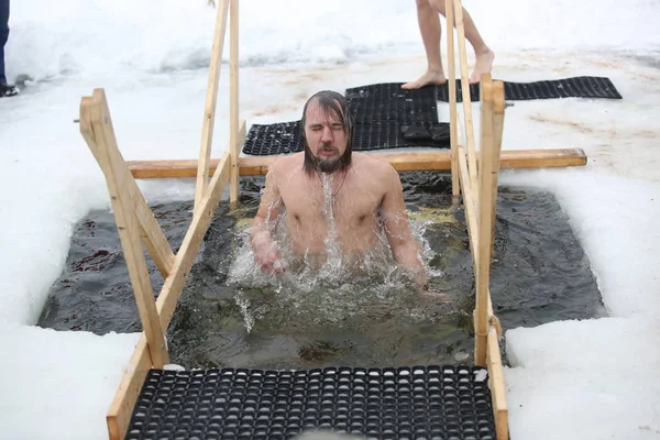 Ortodoks Kilisesi Kutsal İsa'nın doğuşu gün