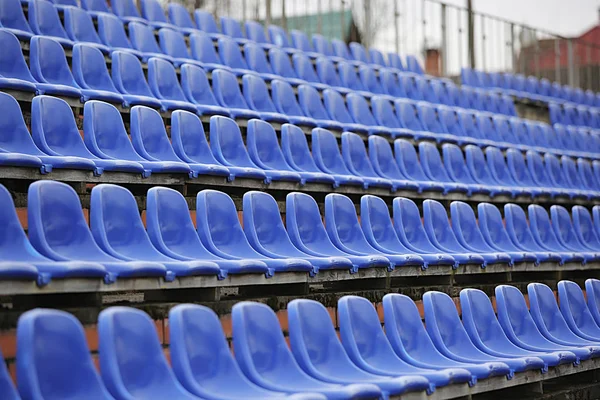 Fila de asientos azules — Foto de Stock