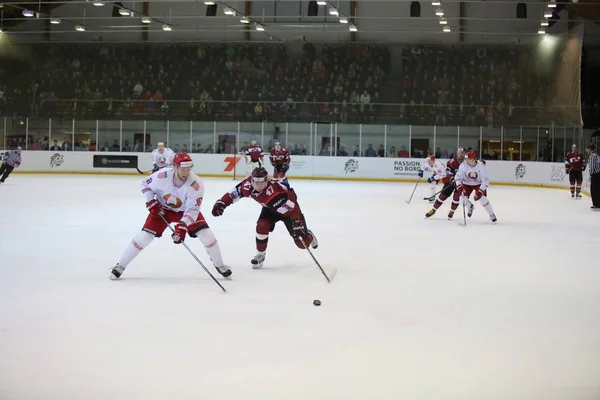 Le moment d'un match de hockey — Photo