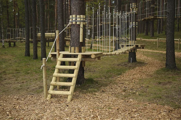 Hängepartie im Erlebnispark — Stockfoto