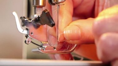 Dikiş makinesi hazırlama terzi