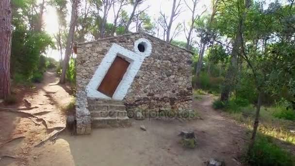 Salvador Dalis Cottage in Palamos antenne Drone weergave — Stockvideo