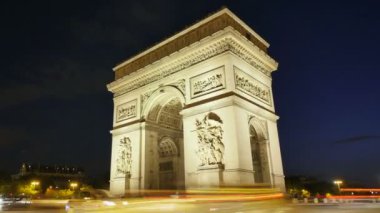 Champs Elysees caddesi Champs Elysées zaman atlamalı gece Paris'te zaferi'Arch