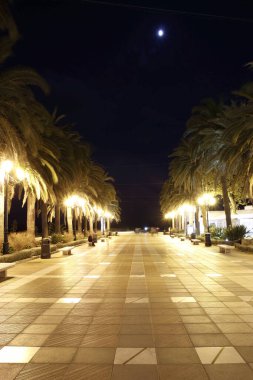 Avrupa, Akdeniz, Nerja, Mlaga, İspanya 'nın beyaz köylerinden biri olan Endülüs, İspanya, tatil, turistik nokta, ünlü yer, deniz, deniz, plaj, turizm 