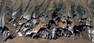 Vampir yuvası, Afrika çöllerinin soyut fotoğrafçılığı. Çöl manzaralarının havadan görünüşü, Tür: Soyut doğalcılıktan, mecazi, çağdaş fotoğraf sanatına kadar