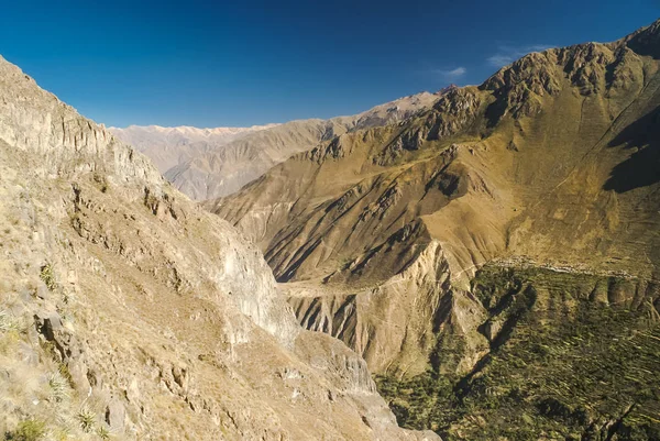 Gamma montuosa in Perù — Foto Stock