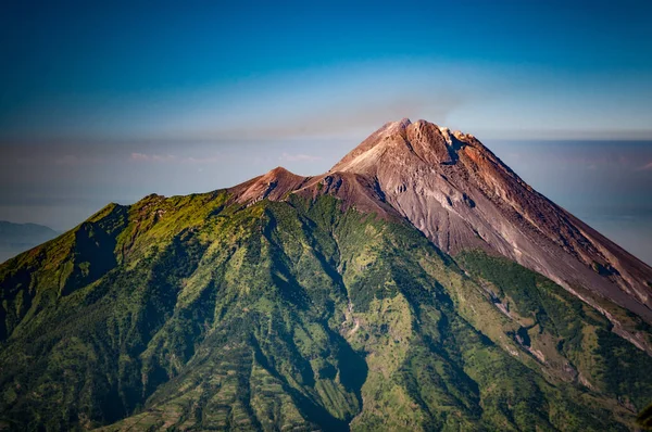 Montaña de cenizas en Java — Foto de Stock